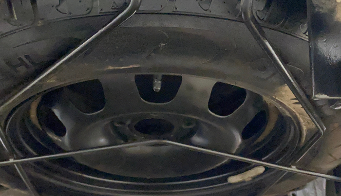 2015 Nissan Terrano XV D THP PREMIUM 110 PS, Diesel, Manual, 1,09,769 km, Spare Tyre