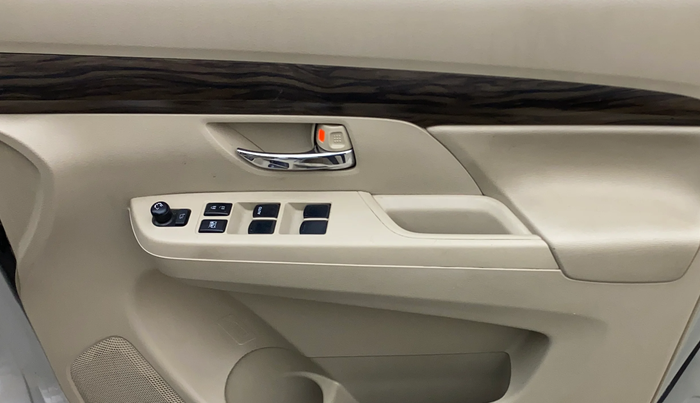 2019 Maruti Ertiga ZXI AT SHVS, Petrol, Automatic, 65,456 km, Driver Side Door Panels Control