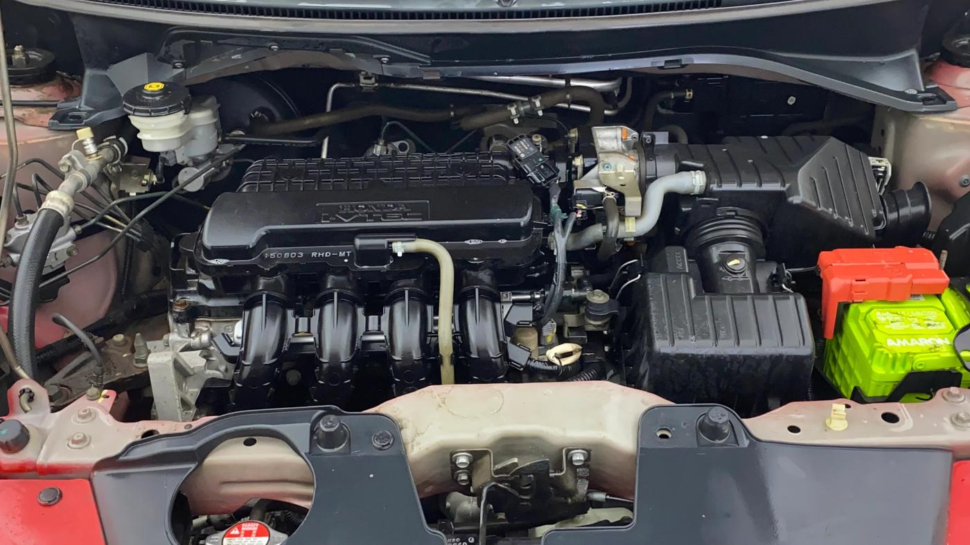 2015 Honda Brio S MT, Petrol, Manual, 39,737 km, Engine View