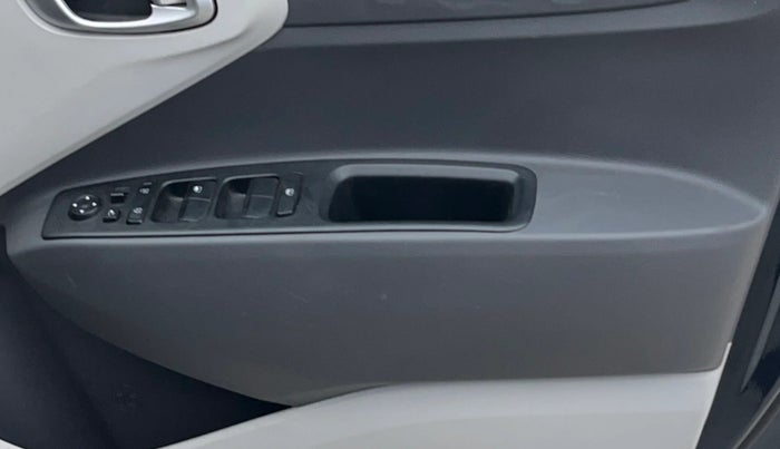 2023 Hyundai GRAND I10 NIOS SPORTZ AMT 1.2 KAPPA VTVT, Petrol, Automatic, 10,999 km, Driver Side Door Panels Control