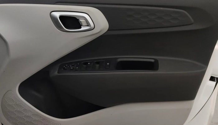 2024 Hyundai GRAND I10 NIOS SPORTZ AMT 1.2 KAPPA VTVT, Petrol, Automatic, 23,996 km, Driver Side Door Panels Control