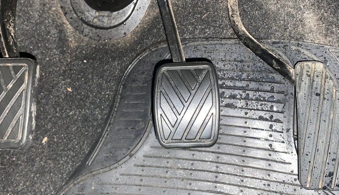 2016 Maruti Wagon R 1.0 VXI, Petrol, Manual, 48,606 km, Pedals