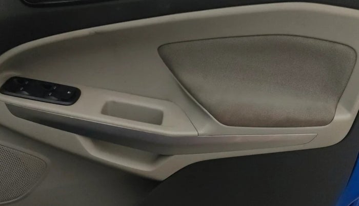 2014 Ford Ecosport TITANIUM 1.0L ECOBOOST, Petrol, Manual, 99,659 km, Driver Side Door Panels Control