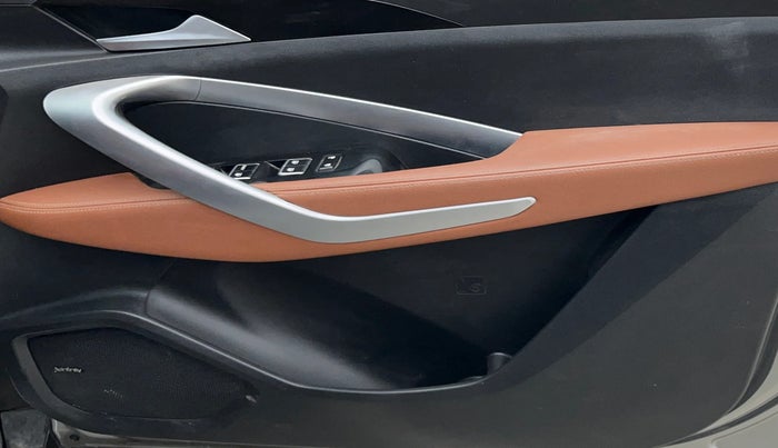 2021 MG HECTOR SMART 2.0 DIESEL, Diesel, Manual, 73,037 km, Driver Side Door Panels Control