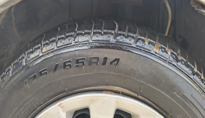 2018 Tata TIGOR XT PETROL, CNG, Manual, 62,047 km, Right Front Tyre Tread