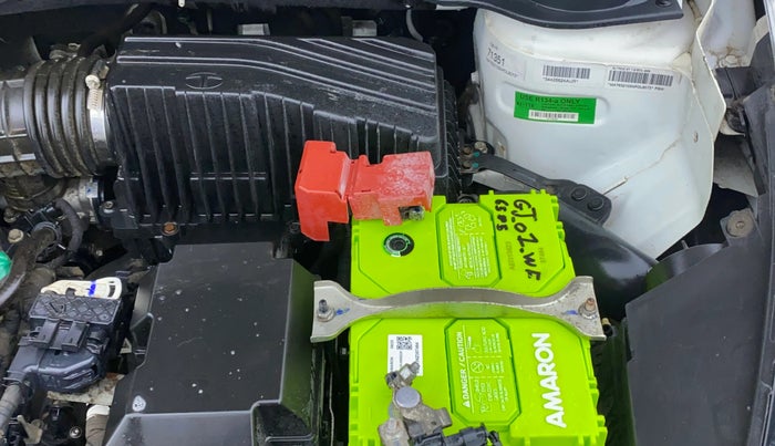 2022 Tata ALTROZ XT PETROL, Petrol, Manual, 10,104 km, Engine View - Left