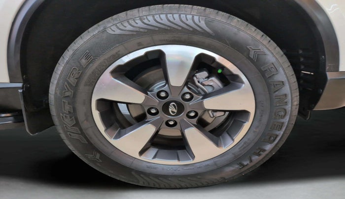 2019 Mahindra ALTURAS G4 4WD AT, Diesel, Automatic, 95,866 km, Right Rear Wheel