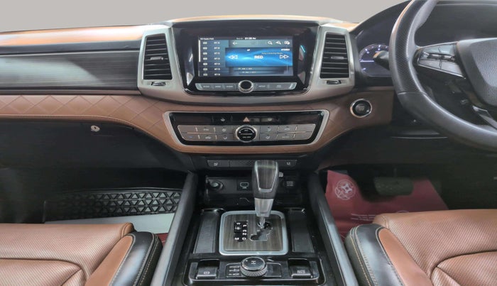 2019 Mahindra ALTURAS G4 4WD AT, Diesel, Automatic, 95,866 km, Air Conditioner