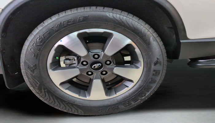 2019 Mahindra ALTURAS G4 4WD AT, Diesel, Automatic, 95,866 km, Right Front Wheel