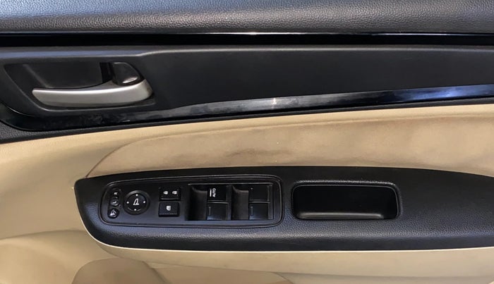 2018 Honda Amaze 1.2L I-VTEC VX, Petrol, Manual, 33,222 km, Driver Side Door Panels Control