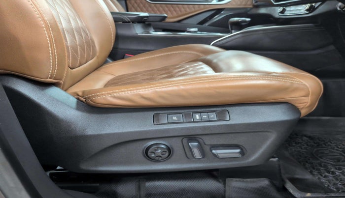 2023 MG GLOSTER SAVVY 6 STR 2.0 TWIN TURBO 4WD, Diesel, Automatic, 41,275 km, Driver Side Adjustment Panel