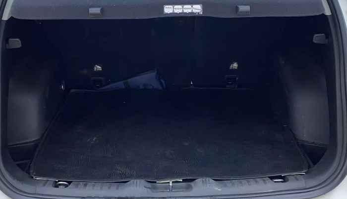 2018 Jeep Compass LIMITED 1.4 PETROL AT, Petrol, Automatic, 68,910 km, Boot Inside