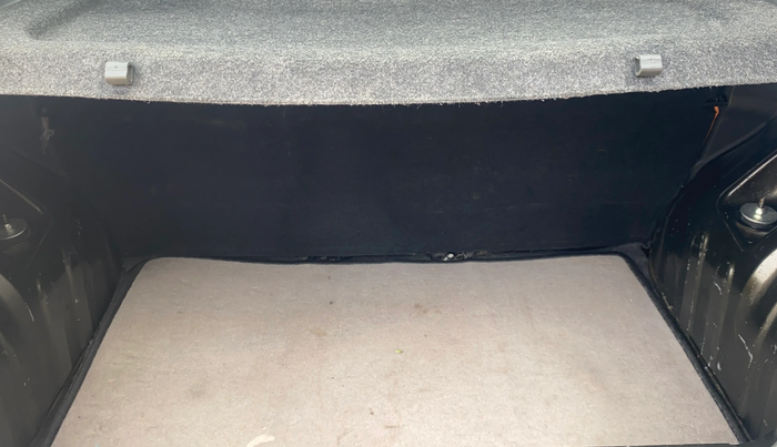 2016 Renault Kwid RXT 0.8, Petrol, Manual, 86,050 km, Boot Inside