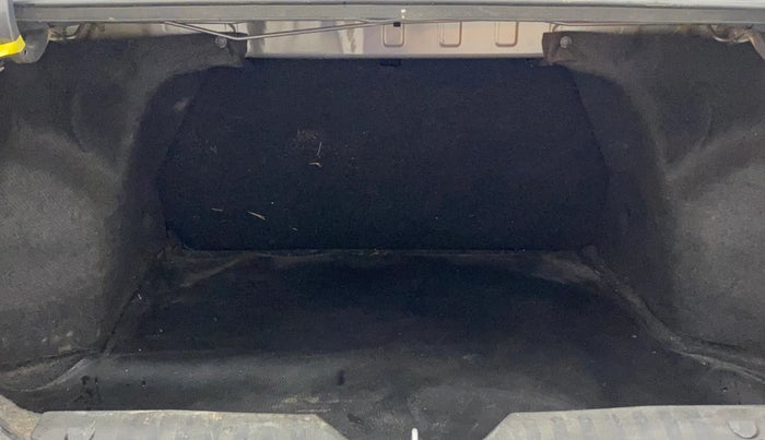 2016 Maruti Ciaz ZXI+, Petrol, Manual, 1,16,456 km, Boot Inside