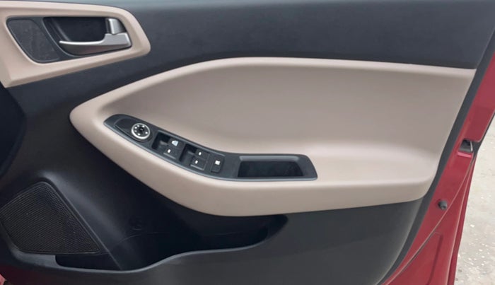 2015 Hyundai Elite i20 MAGNA 1.2, Petrol, Manual, 49,578 km, Driver Side Door Panels Control