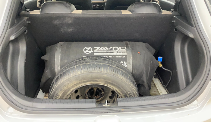 2017 Hyundai Elite i20 MAGNA EXECUTIVE 1.2, CNG, Manual, 47,316 km, Boot Inside