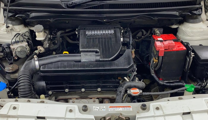 2017 Maruti Ciaz VXI+, Petrol, Manual, 83,394 km, Engine View