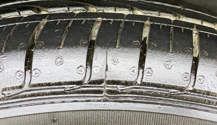 2018 Maruti Dzire ZXI PLUS AMT, Petrol, Automatic, 60,333 km, Right Rear Tyre Tread