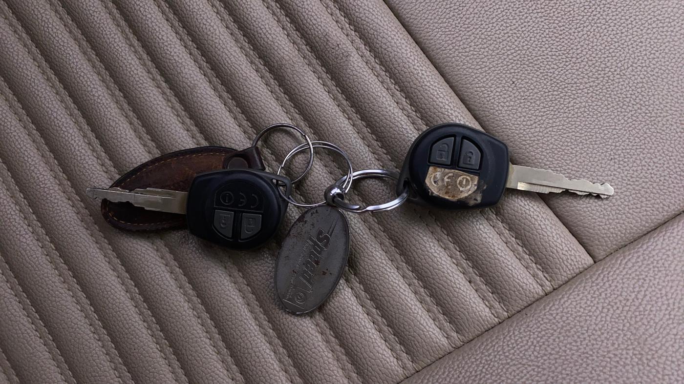 2021 Maruti Dzire VXI AMT, Petrol, Automatic, 26,953 km, Key Close Up