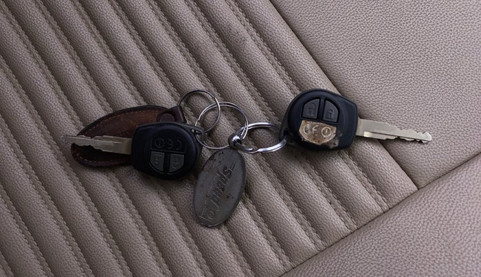 2021 Maruti Dzire VXI AMT, Petrol, Automatic, 26,953 km, Key Close Up