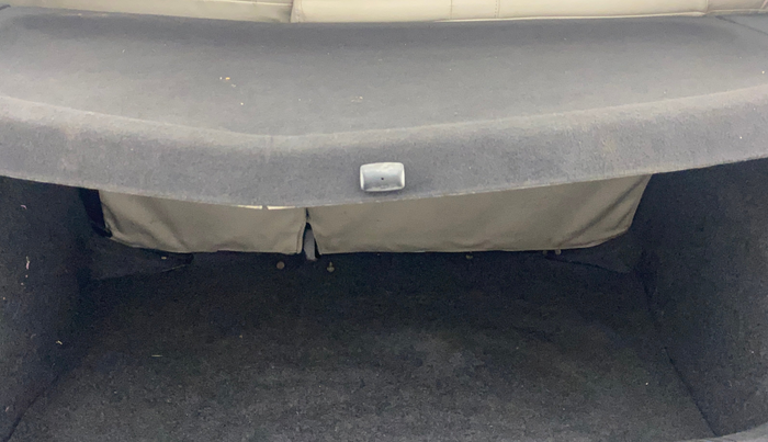 2012 Volkswagen Polo COMFORTLINE 1.2L, Diesel, Manual, 67,695 km, Boot Inside