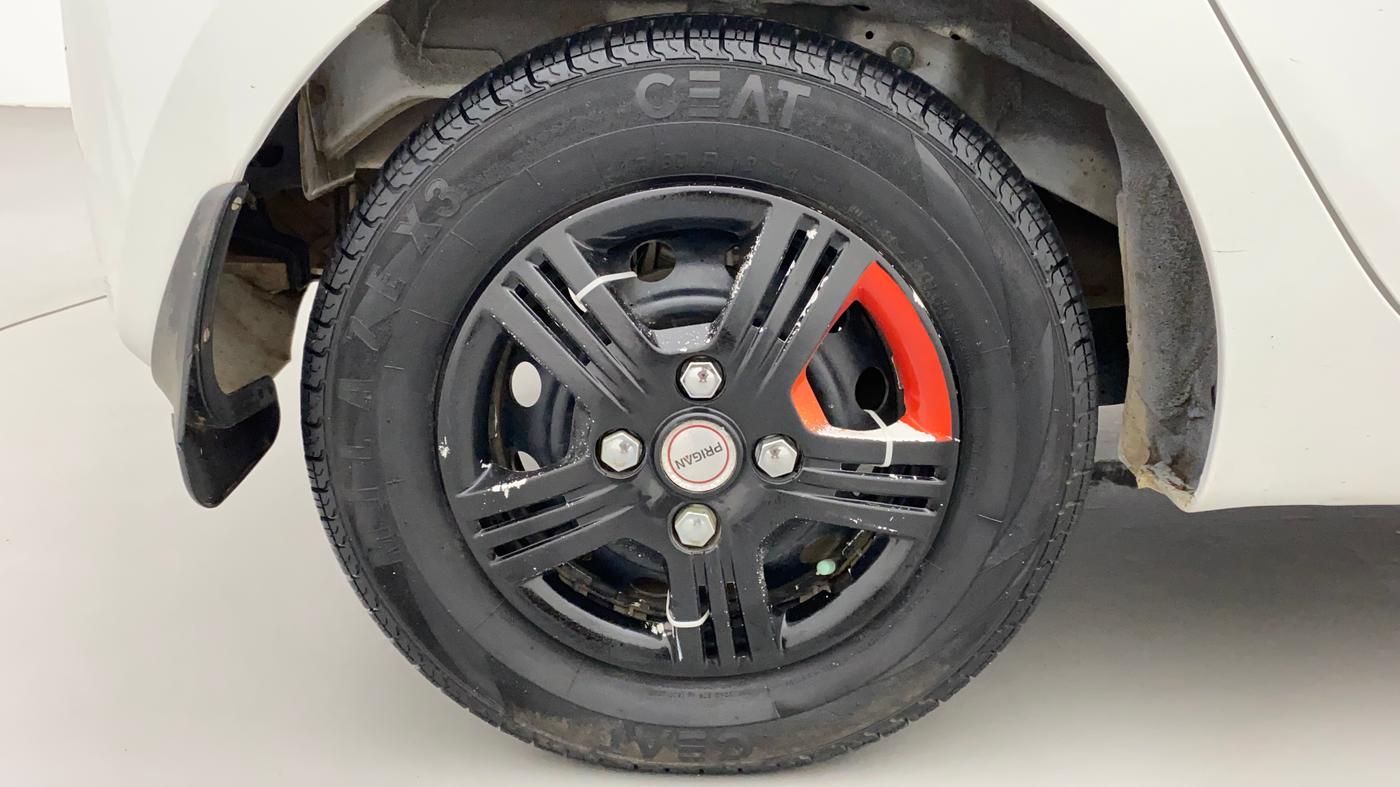 2015 Hyundai Eon ERA +, Petrol, Manual, 59,267 km, Right Rear Wheel