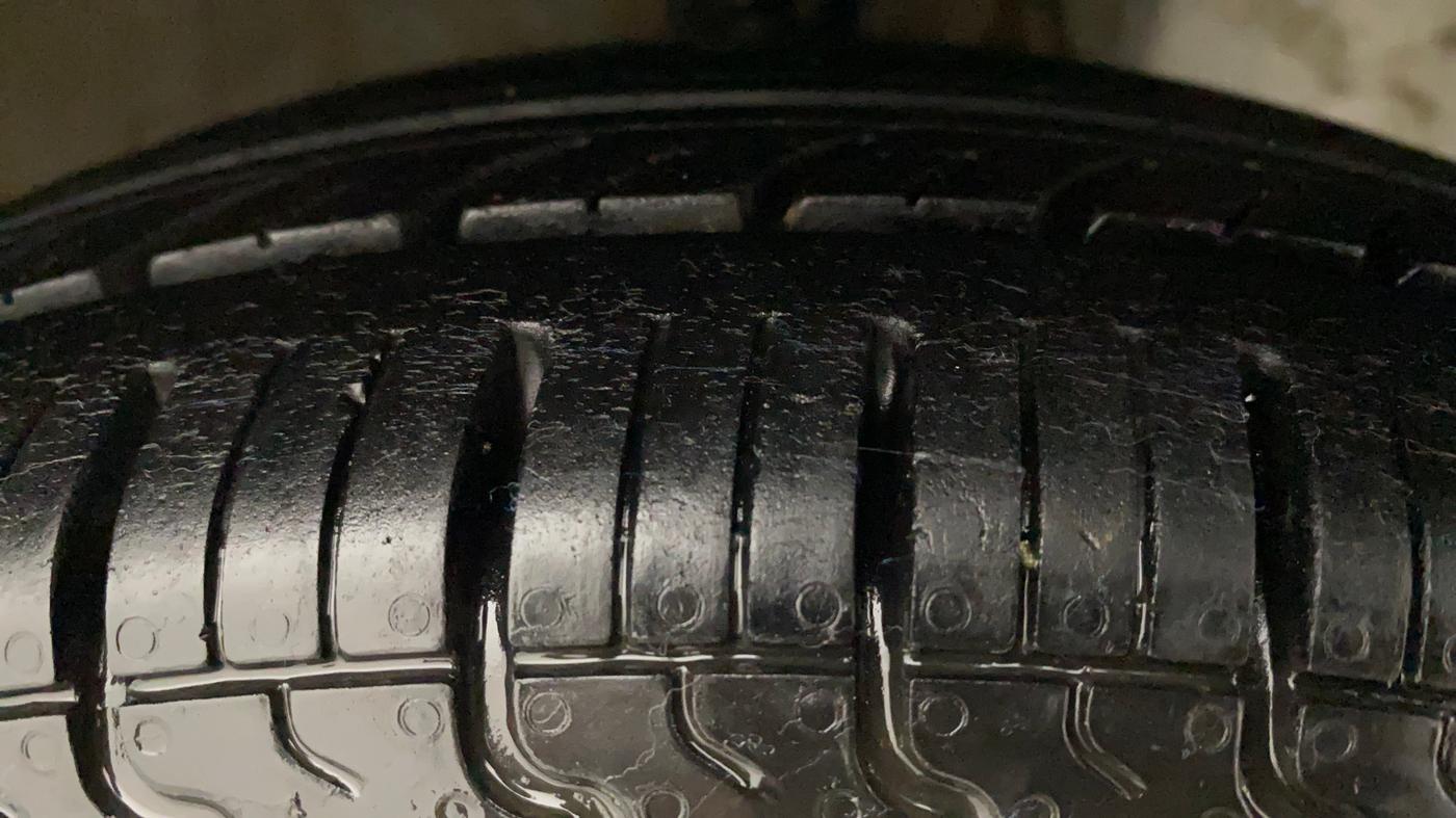 2015 Hyundai Eon ERA +, Petrol, Manual, 59,267 km, Right Front Tyre Tread