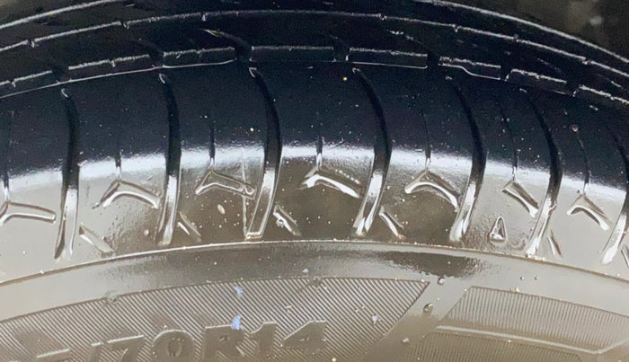 2013 Honda Brio S MT, Petrol, Manual, 96,162 km, Left Front Tyre Tread