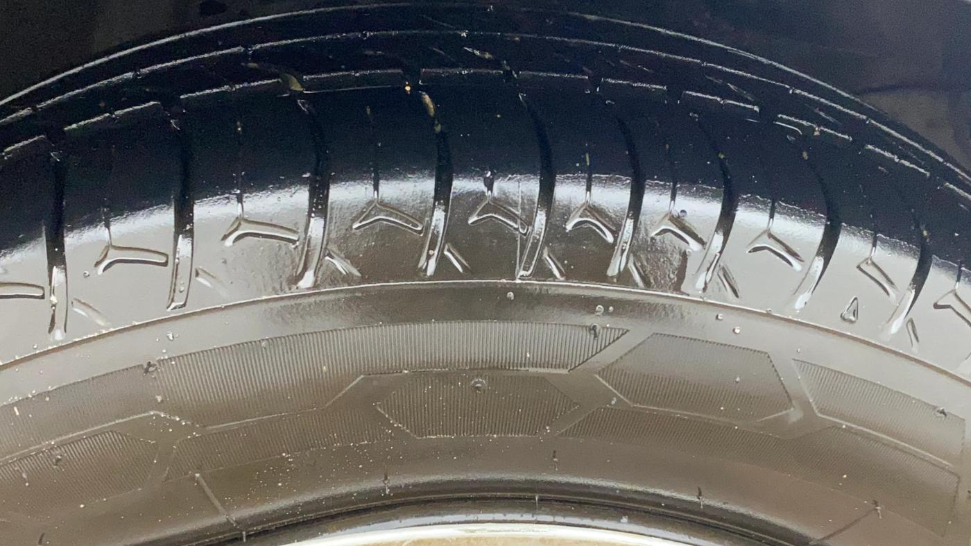 2013 Honda Brio S MT, Petrol, Manual, 96,045 km, Right Front Tyre Tread