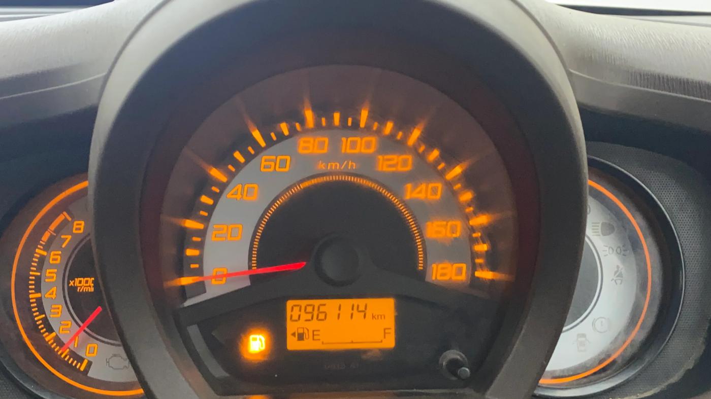 2013 Honda Brio S MT, Petrol, Manual, 96,045 km, Odometer Image