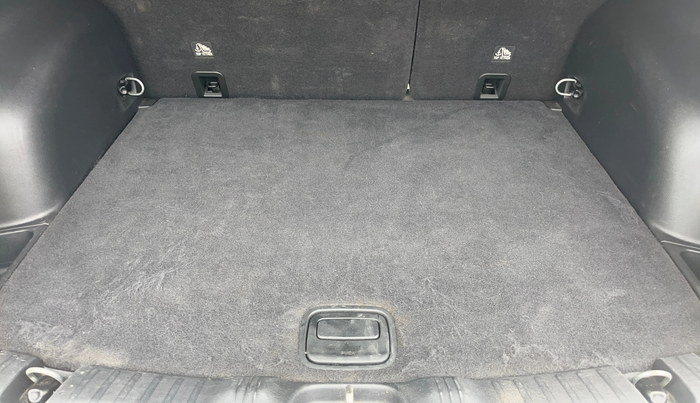 2018 Jeep Compass LIMITED 2.0 DIESEL 4X4, Diesel, Manual, 71,366 km, Boot Inside