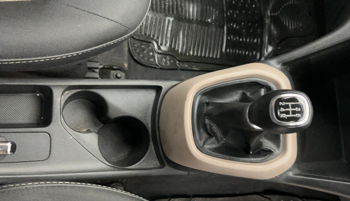 2014 Hyundai Grand i10 SPORTZ 1.2 KAPPA VTVT, Petrol, Manual, 86,523 km, Gear Lever