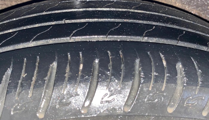 2022 KIA SONET HTX PLUS 1.0 IMT, Petrol, Manual, 65,768 km, Right Rear Tyre Tread