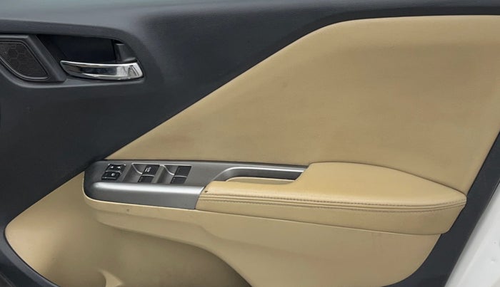 2016 Honda City 1.5L I-VTEC VX CVT, Petrol, Automatic, 55,399 km, Driver Side Door Panels Control