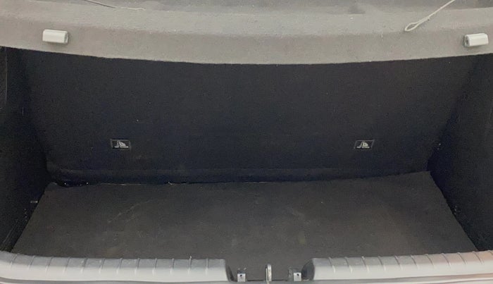 2023 Hyundai NEW I20 ASTA (O) 1.2 IVT, Petrol, Automatic, 11,135 km, Boot Inside