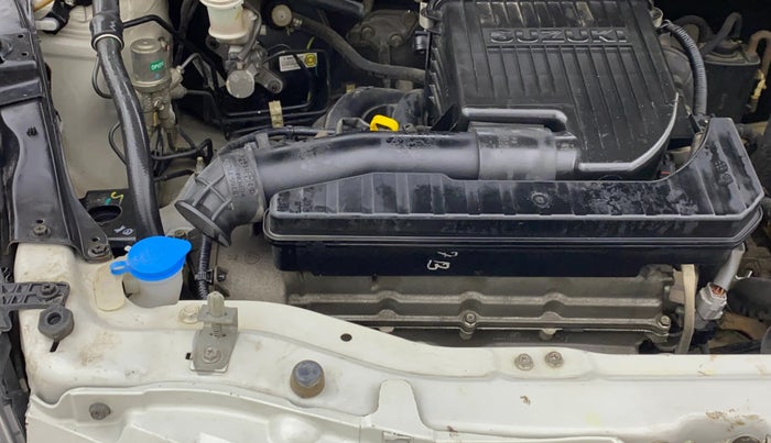 2014 Maruti Swift VXI, Petrol, Manual, 1,06,526 km, Engine View - Right