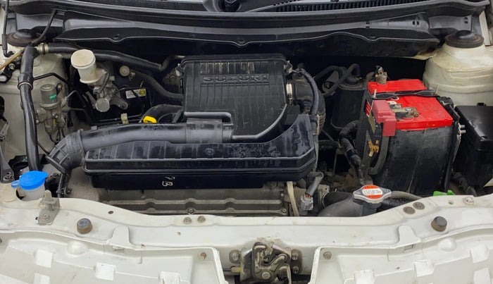 2014 Maruti Swift VXI, Petrol, Manual, 1,06,526 km, Engine View