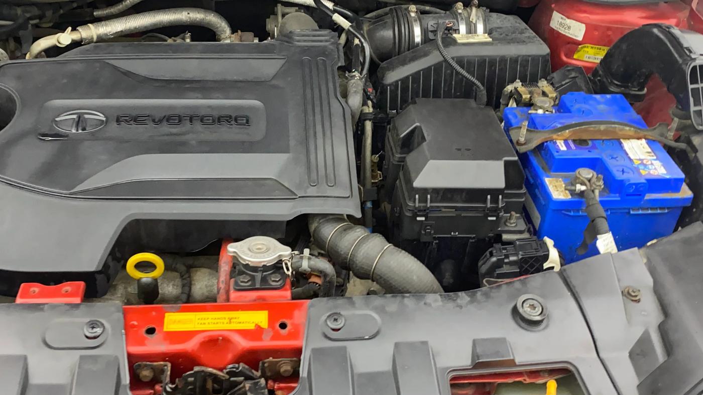 2019 Tata ALTROZ XZ DIESEL, Diesel, Manual, 65,041 km, Engine View - Left
