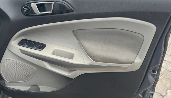 2015 Ford Ecosport TREND 1.5L DIESEL, Diesel, Manual, 1,07,655 km, Driver Side Door Panels Control