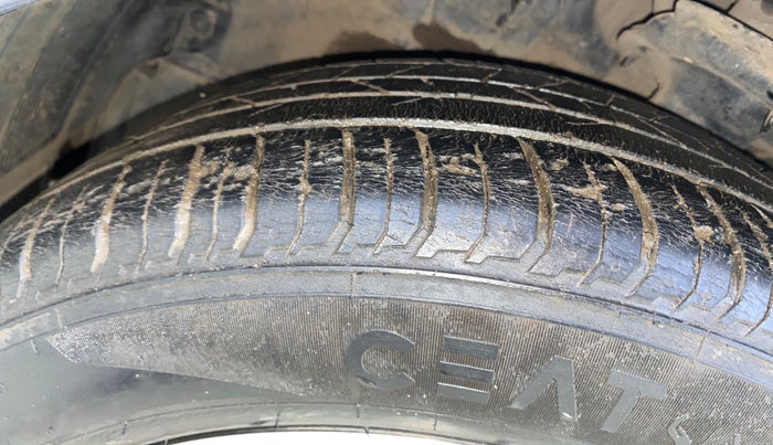 2016 Hyundai Verna 1.6 VTVT SX, Petrol, Manual, 39,219 km, Left Front Tyre Tread