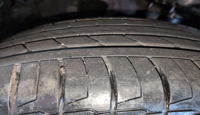 2024 KIA SELTOS  GTX Plus 1.5 Turbo Petrol DCT, Petrol, Automatic, 5,763 km, Left Rear Tyre Tread