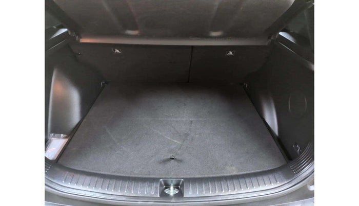 2024 KIA SELTOS  GTX Plus 1.5 Turbo Petrol DCT, Petrol, Automatic, 5,763 km, Boot Inside