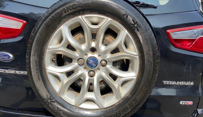 2014 Ford Ecosport TITANIUM 1.5L DIESEL, Diesel, Manual, 1,33,415 km, Spare Tyre