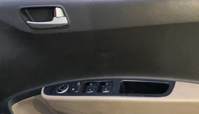 2015 Hyundai Grand i10 SPORTZ 1.2 KAPPA VTVT, Petrol, Manual, 67,072 km, Driver Side Door Panels Control