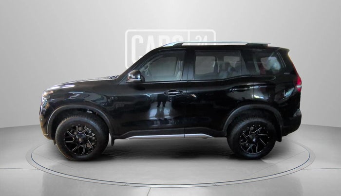 2024 Mahindra SCORPIO-N Z6 DIESEL MT 2WD 7 STR, Diesel, Manual, 14,199 km, Left Side