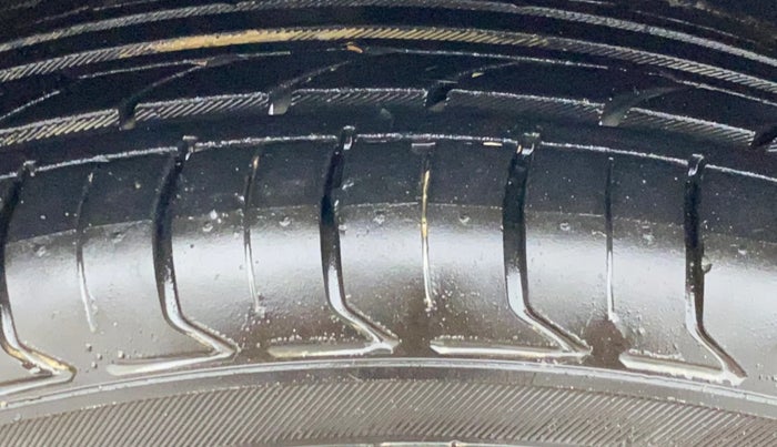 2016 Ford Ecosport TITANIUM 1.5L DIESEL, Diesel, Manual, 78,199 km, Right Rear Tyre Tread