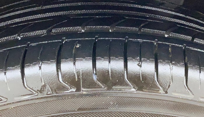 2016 Ford Ecosport TITANIUM 1.5L DIESEL, Diesel, Manual, 78,199 km, Left Rear Tyre Tread