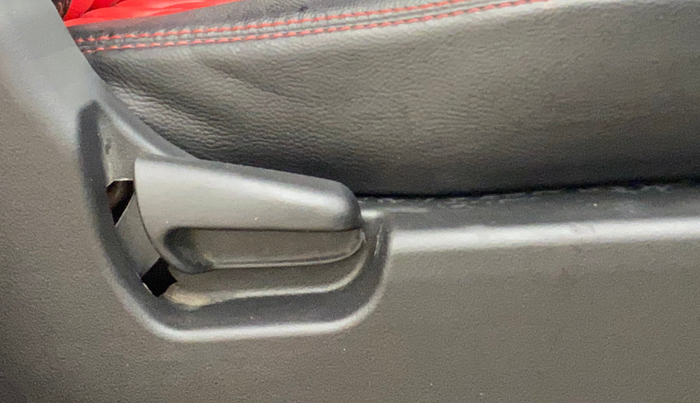 2014 Maruti Wagon R 1.0 LXI, Petrol, Manual, 93,285 km, Driver Side Adjustment Panel