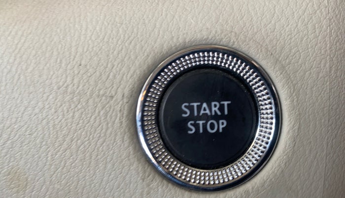 2023 Nissan MAGNITE XV MT, Petrol, Manual, 27,930 km, Moonroof/ Sunroof