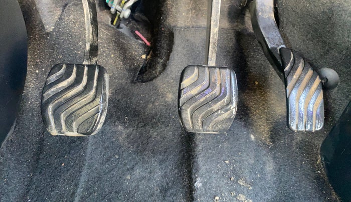 2023 Nissan MAGNITE XV MT, Petrol, Manual, 27,930 km, Pedals